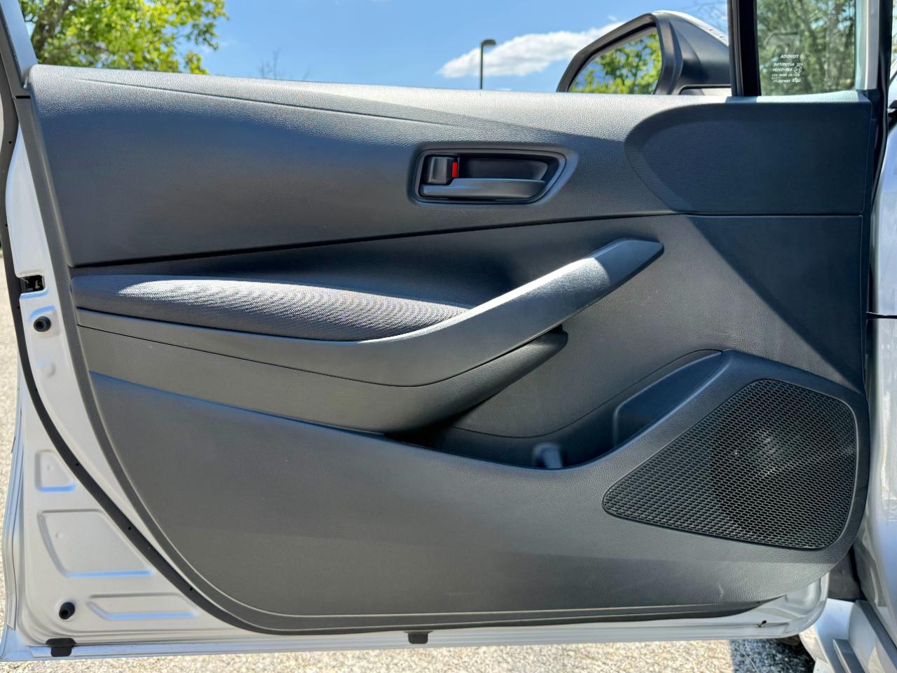 Toyota Corolla Hybrid LE FWD (Natl) 2023