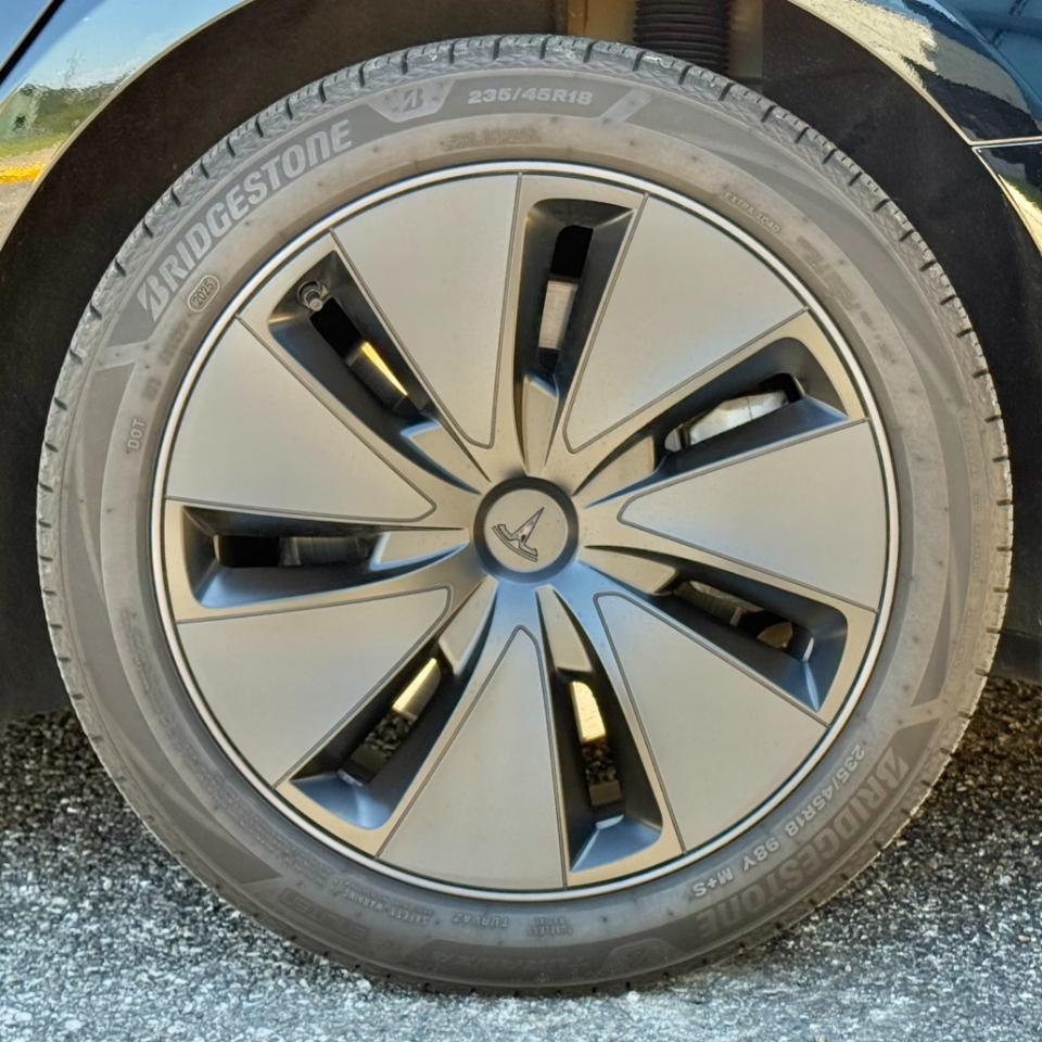 Tesla Model 3 Long Range AWD 2024