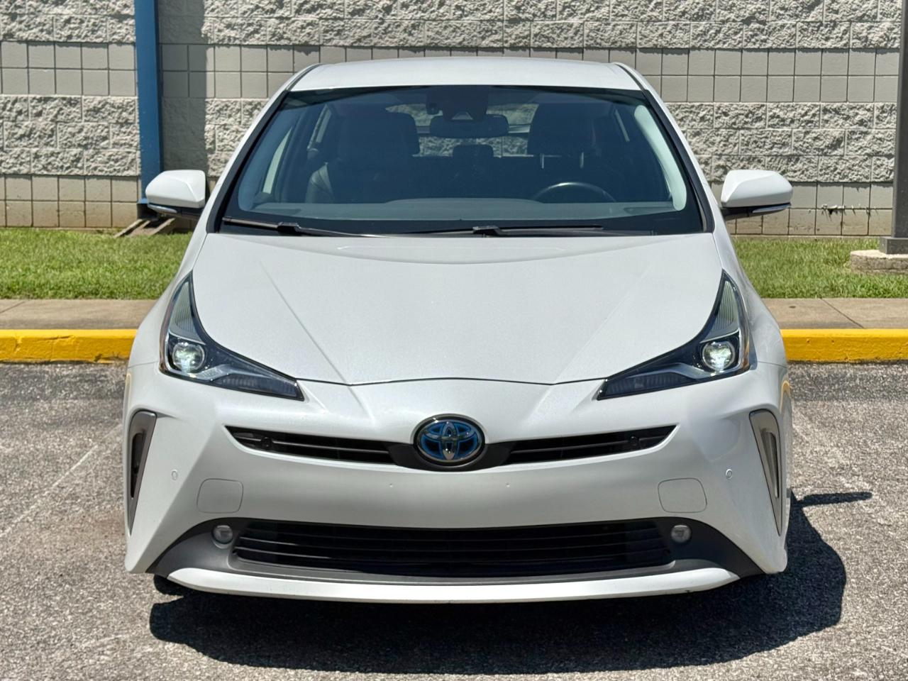 Toyota Prius XLE AWD-e (Natl) 2021