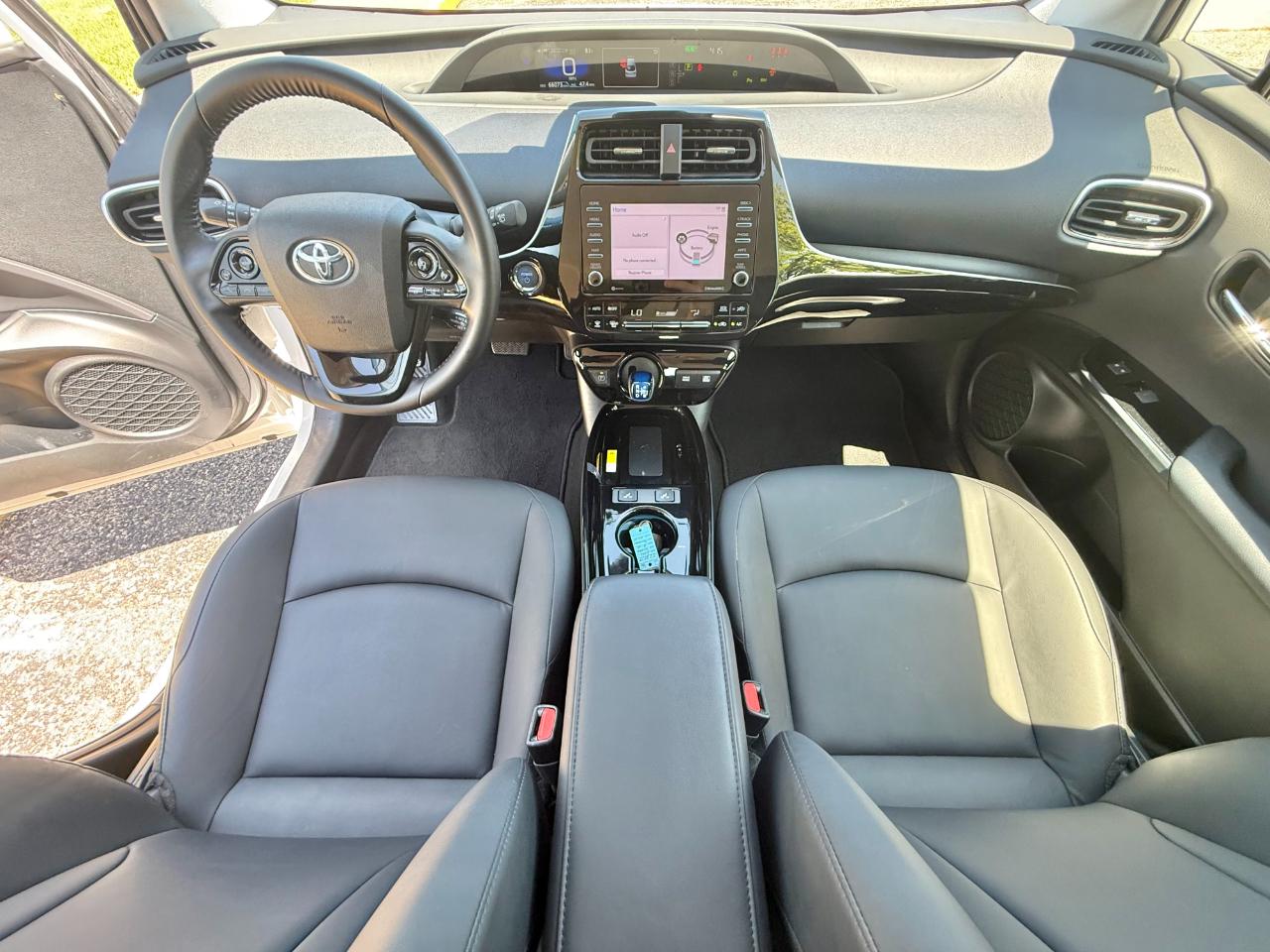 Toyota Prius XLE AWD-e (Natl) 2021