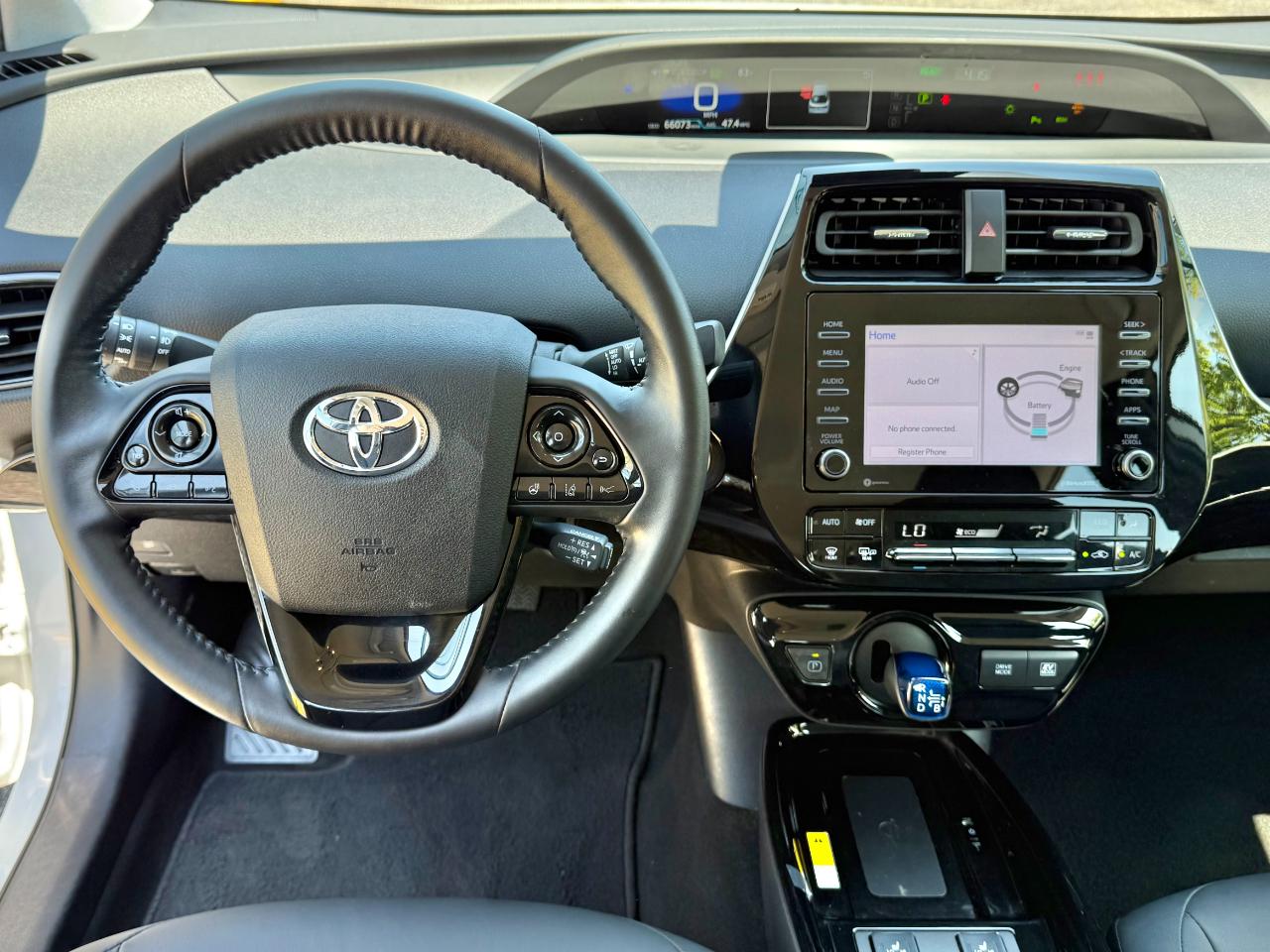 Toyota Prius XLE AWD-e (Natl) 2021