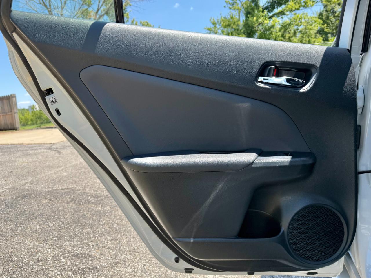 Toyota Prius XLE AWD-e (Natl) 2021
