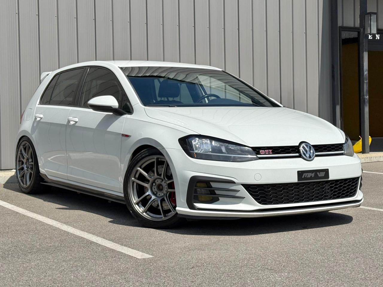 Volkswagen Golf GTI 2.0T Autobahn DSG 2020