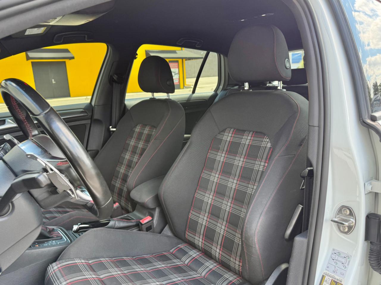 Volkswagen Golf GTI 2.0T Autobahn DSG 2020