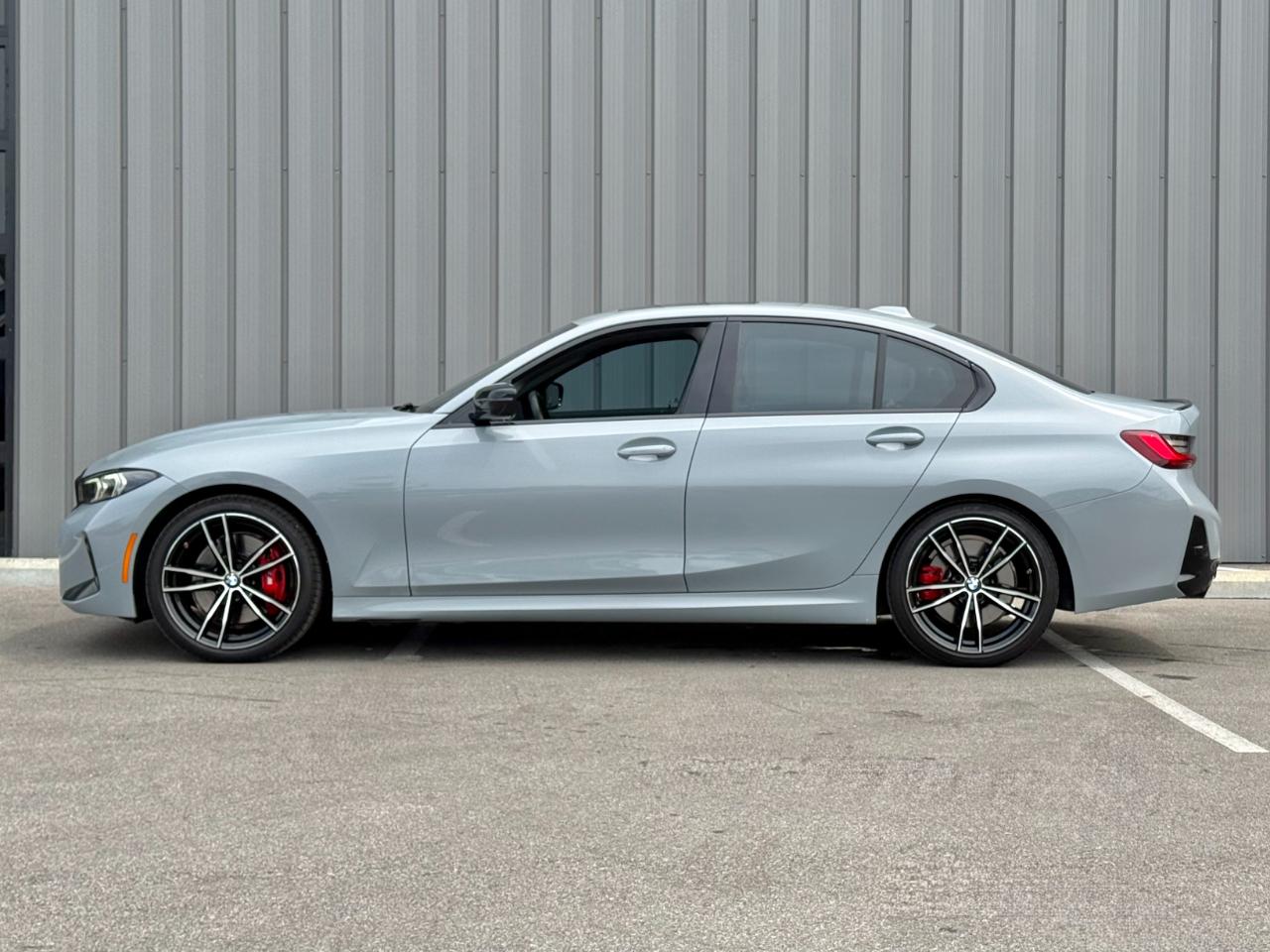 BMW 3 Series 330i Sedan 2023