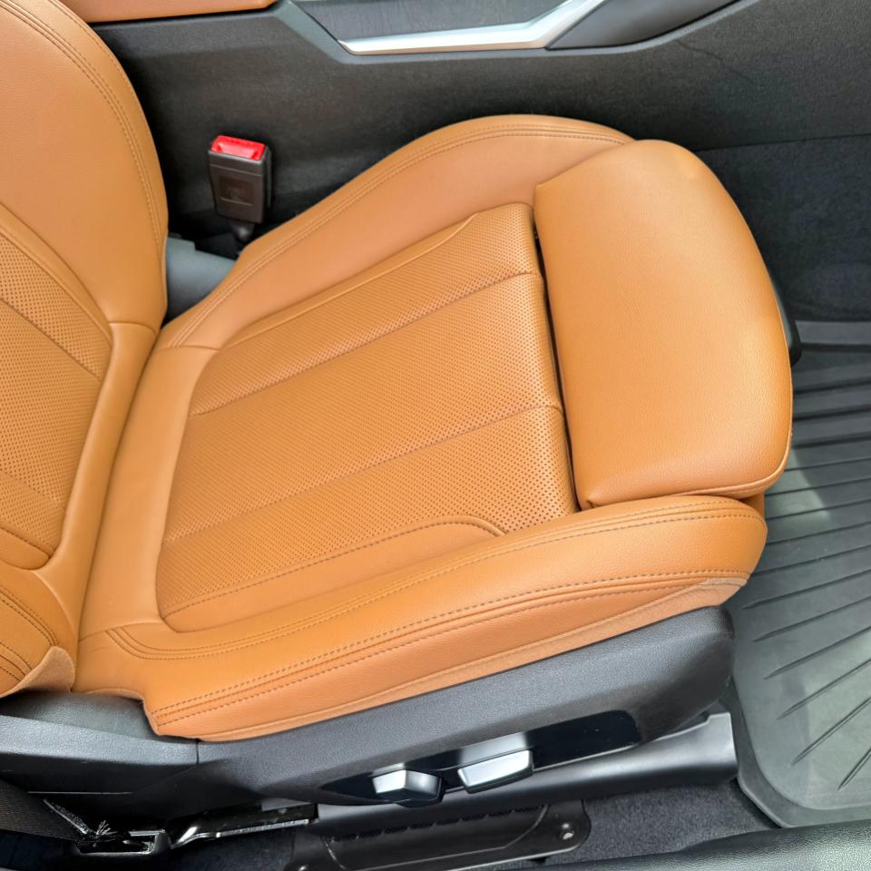 BMW 3 Series 330i Sedan 2023