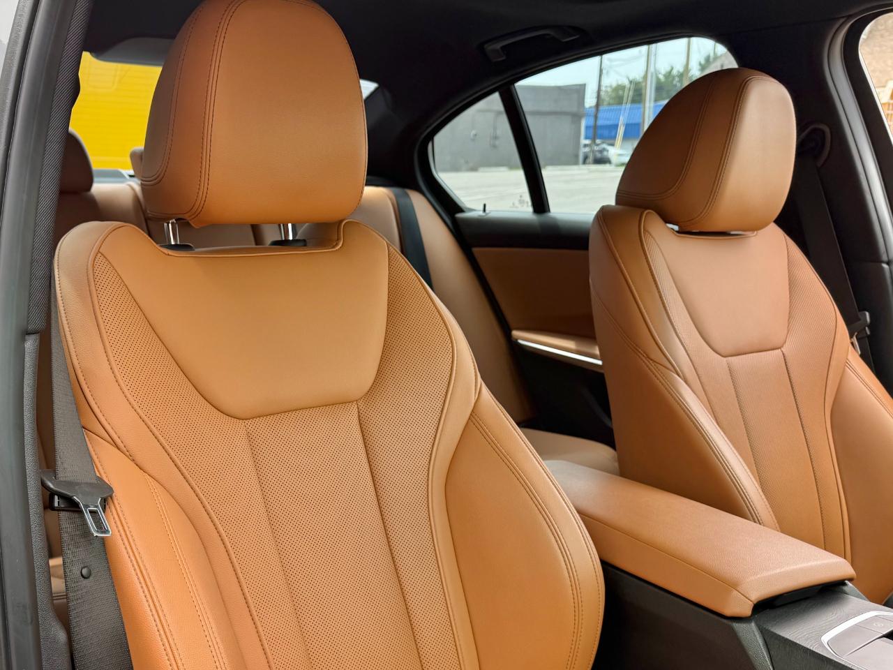BMW 3 Series 330i Sedan 2023