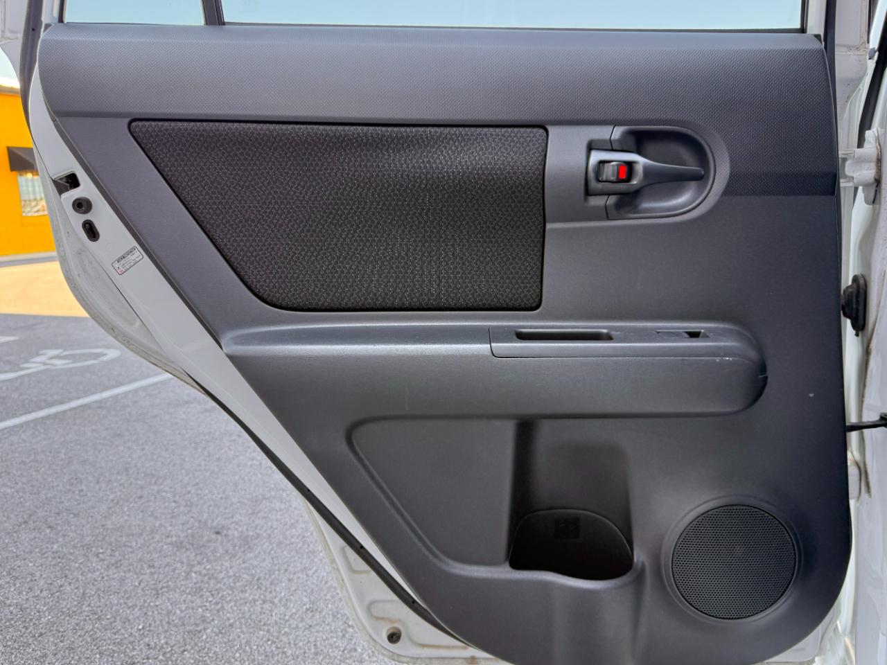 Scion xB 5dr Wgn Auto (Natl) 2009