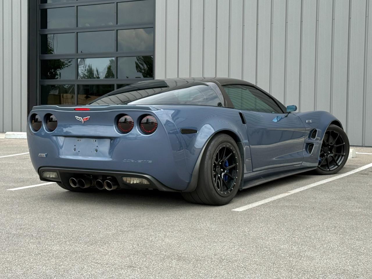 Chevrolet Corvette 2dr Cpe ZR1 w/3ZR 2011