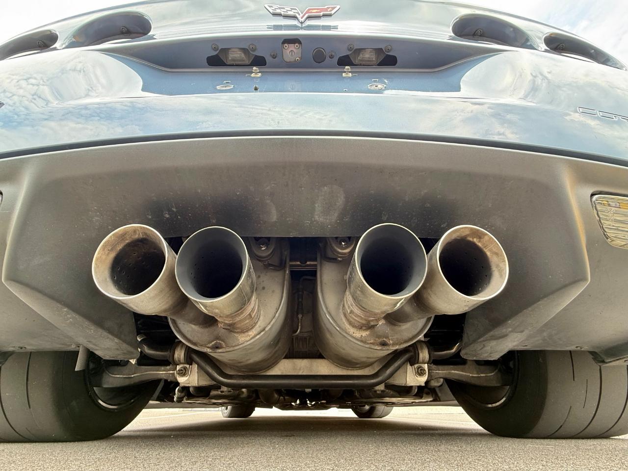 Chevrolet Corvette 2dr Cpe ZR1 w/3ZR 2011