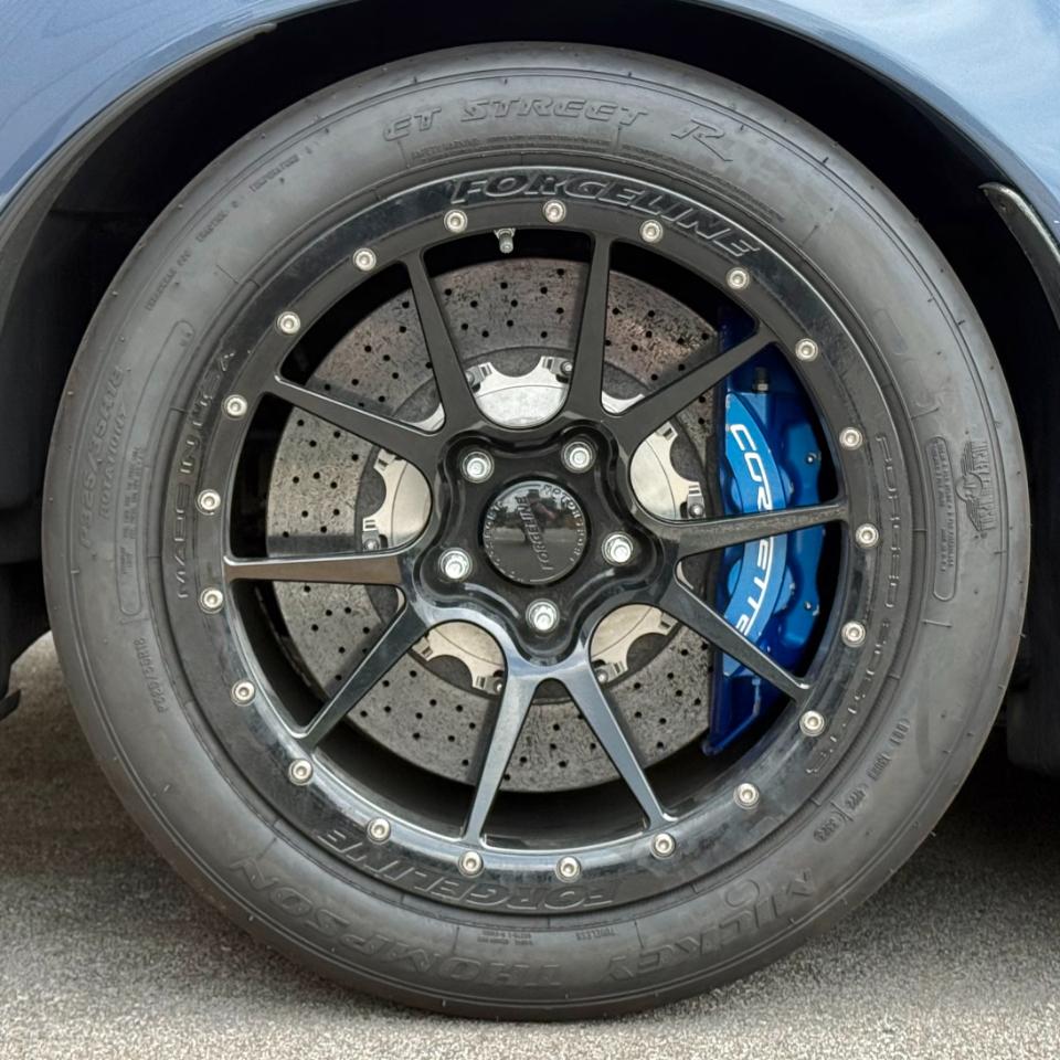 Chevrolet Corvette 2dr Cpe ZR1 w/3ZR 2011