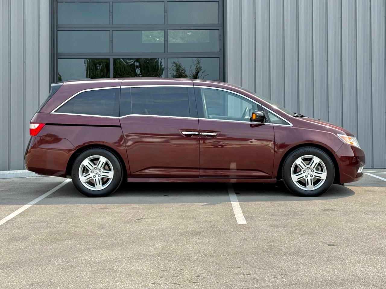 Honda Odyssey 5dr Touring 2011