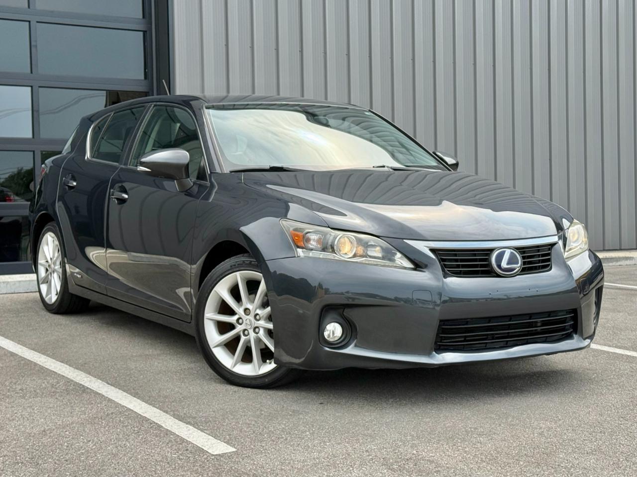 Lexus CT 200h FWD 4dr Hybrid 2011