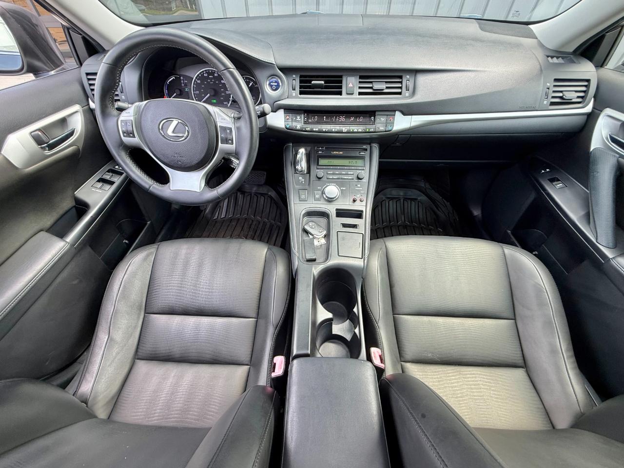 Lexus CT 200h FWD 4dr Hybrid 2011