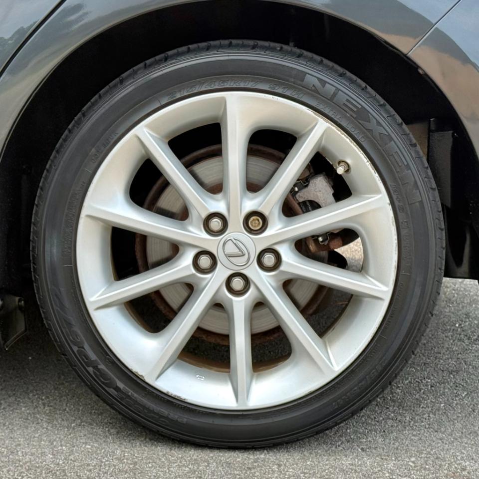 Lexus CT 200h FWD 4dr Hybrid 2011