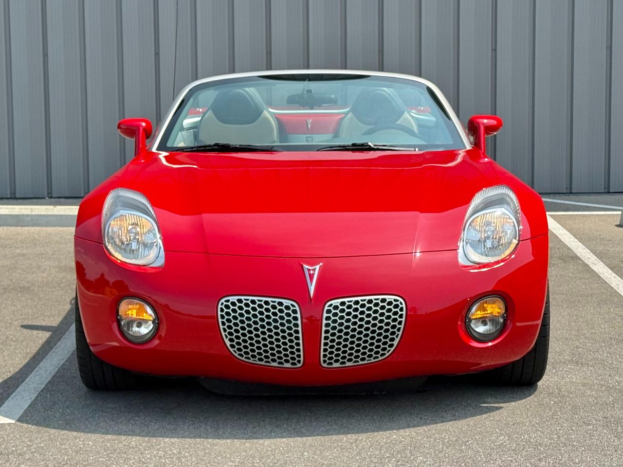 Pontiac Solstice 2dr Convertible 2006