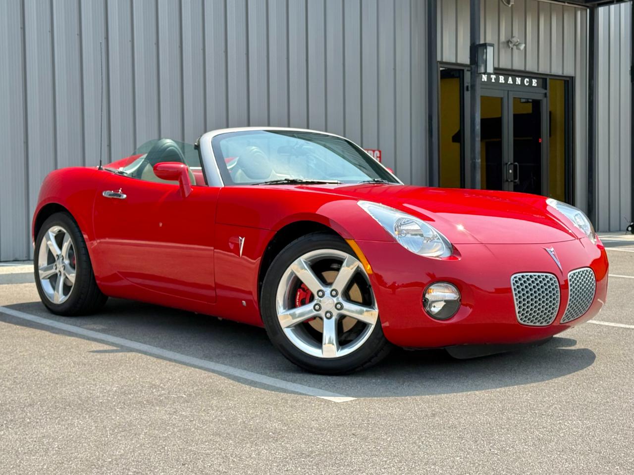 Pontiac Solstice 2dr Convertible 2006