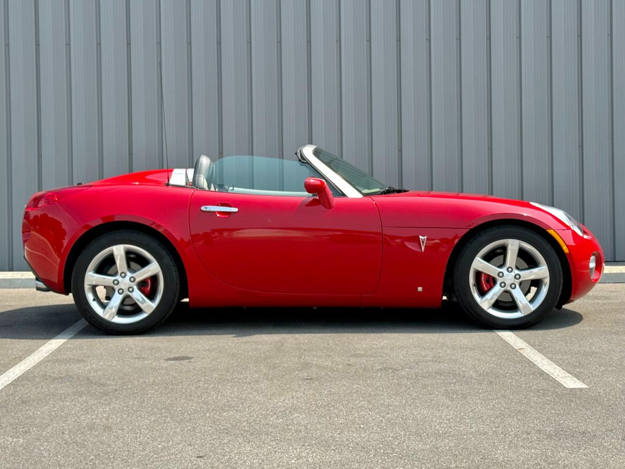 Pontiac Solstice 2dr Convertible 2006