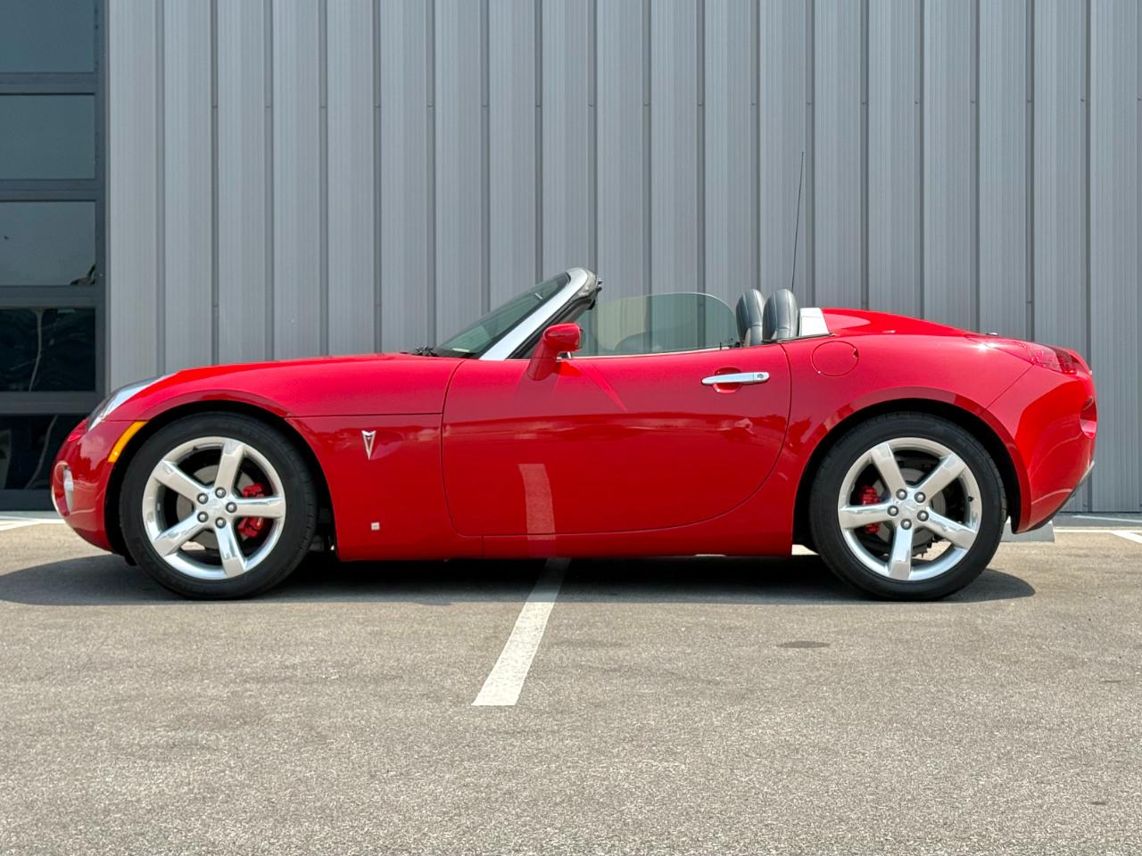 Pontiac Solstice 2dr Convertible 2006