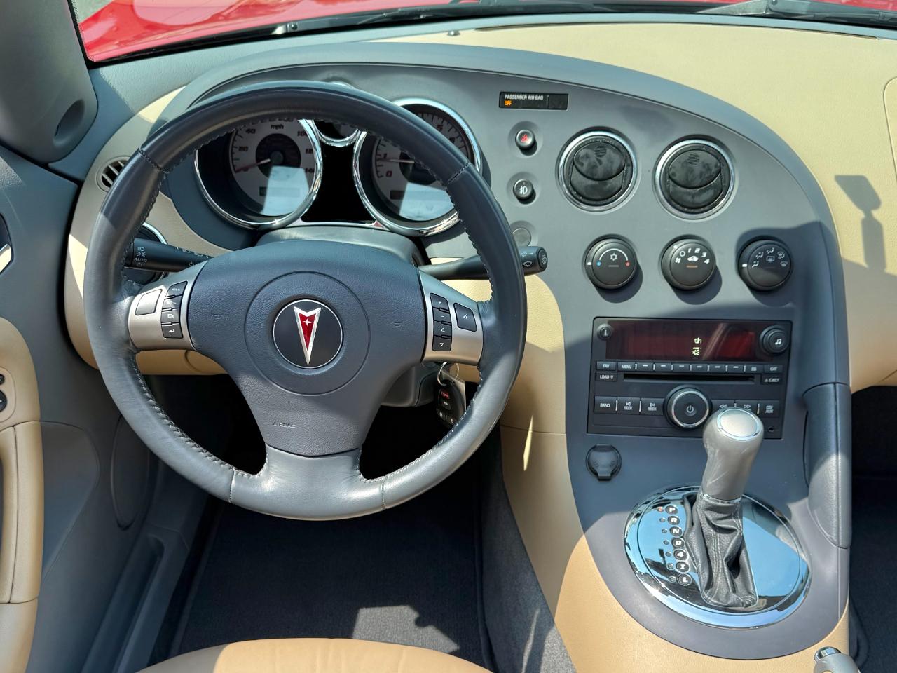 Pontiac Solstice 2dr Convertible 2006