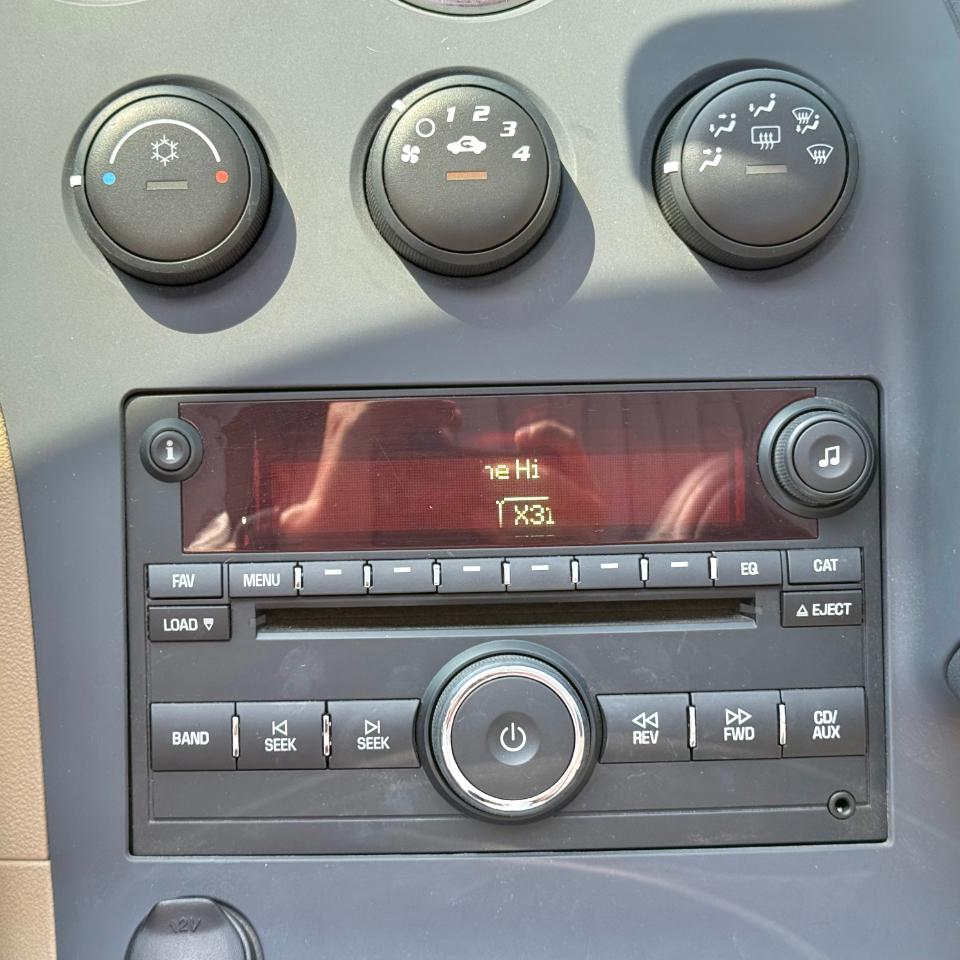 Pontiac Solstice 2dr Convertible 2006