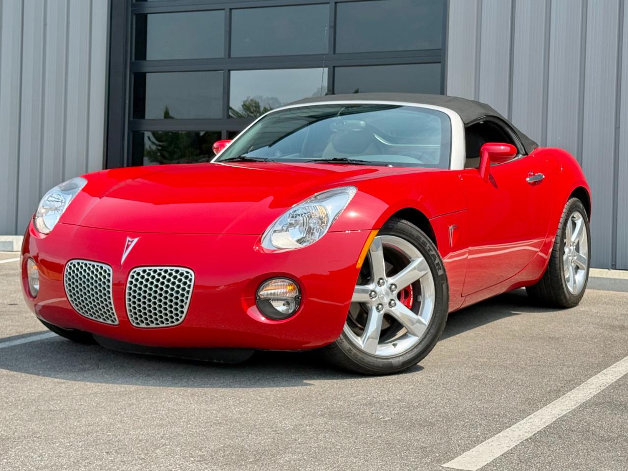 Pontiac Solstice 2dr Convertible 2006