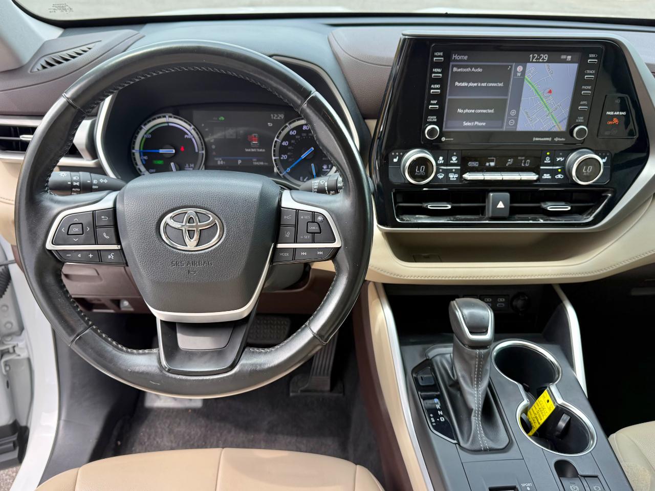 Toyota Highlander Hybrid XLE FWD (Natl) 2022