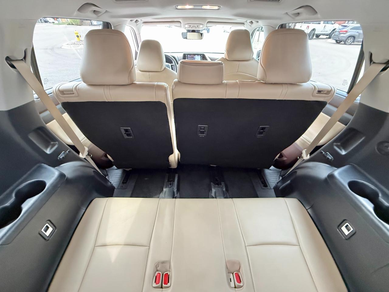 Toyota Highlander Hybrid XLE FWD (Natl) 2022