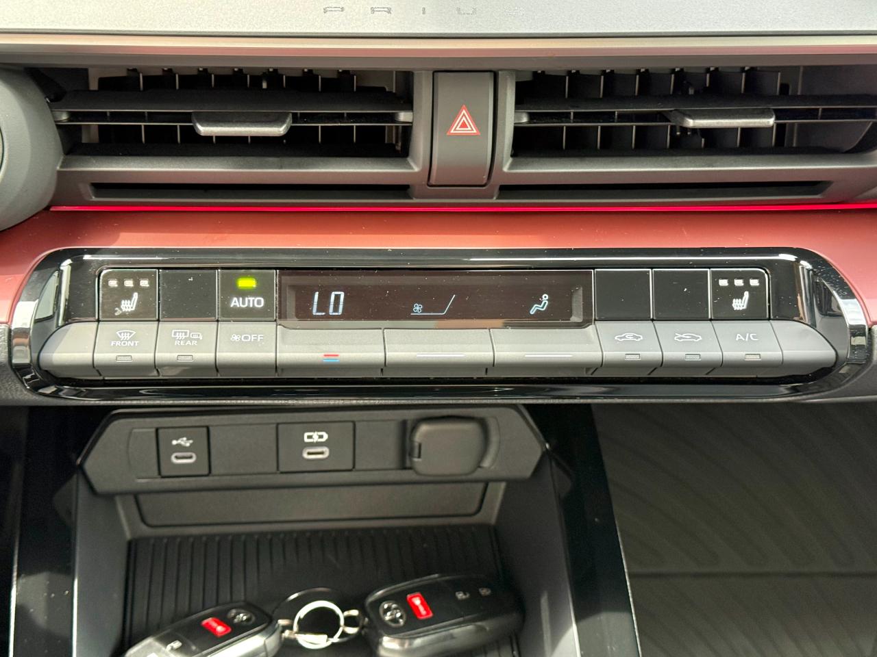 Toyota Prius Plug-In Hybrid XSE Premium (Natl) 2026