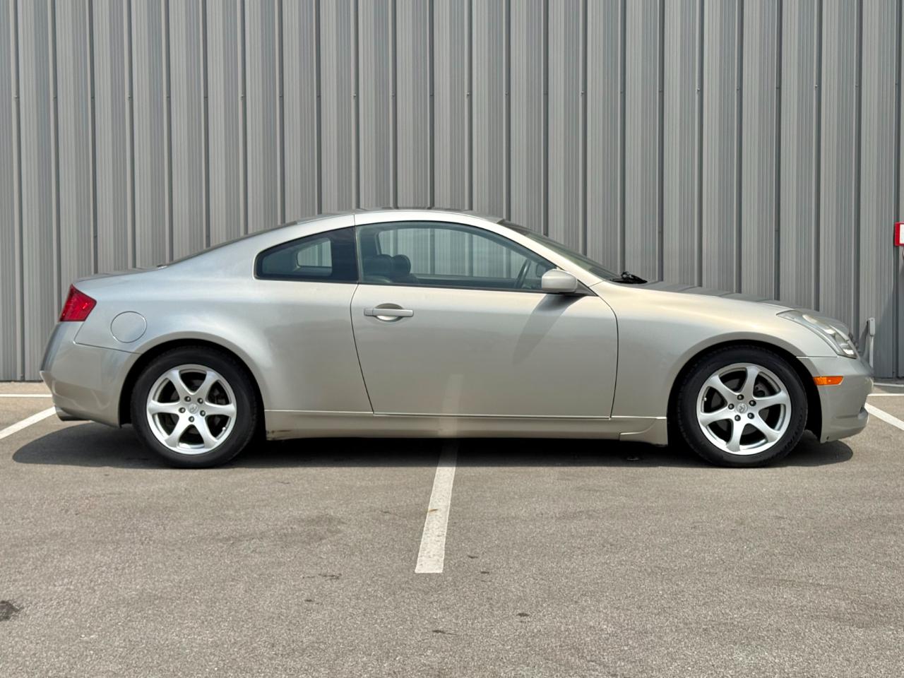 Infiniti G35 Coupe 2dr Cpe Auto w/Leather 2004
