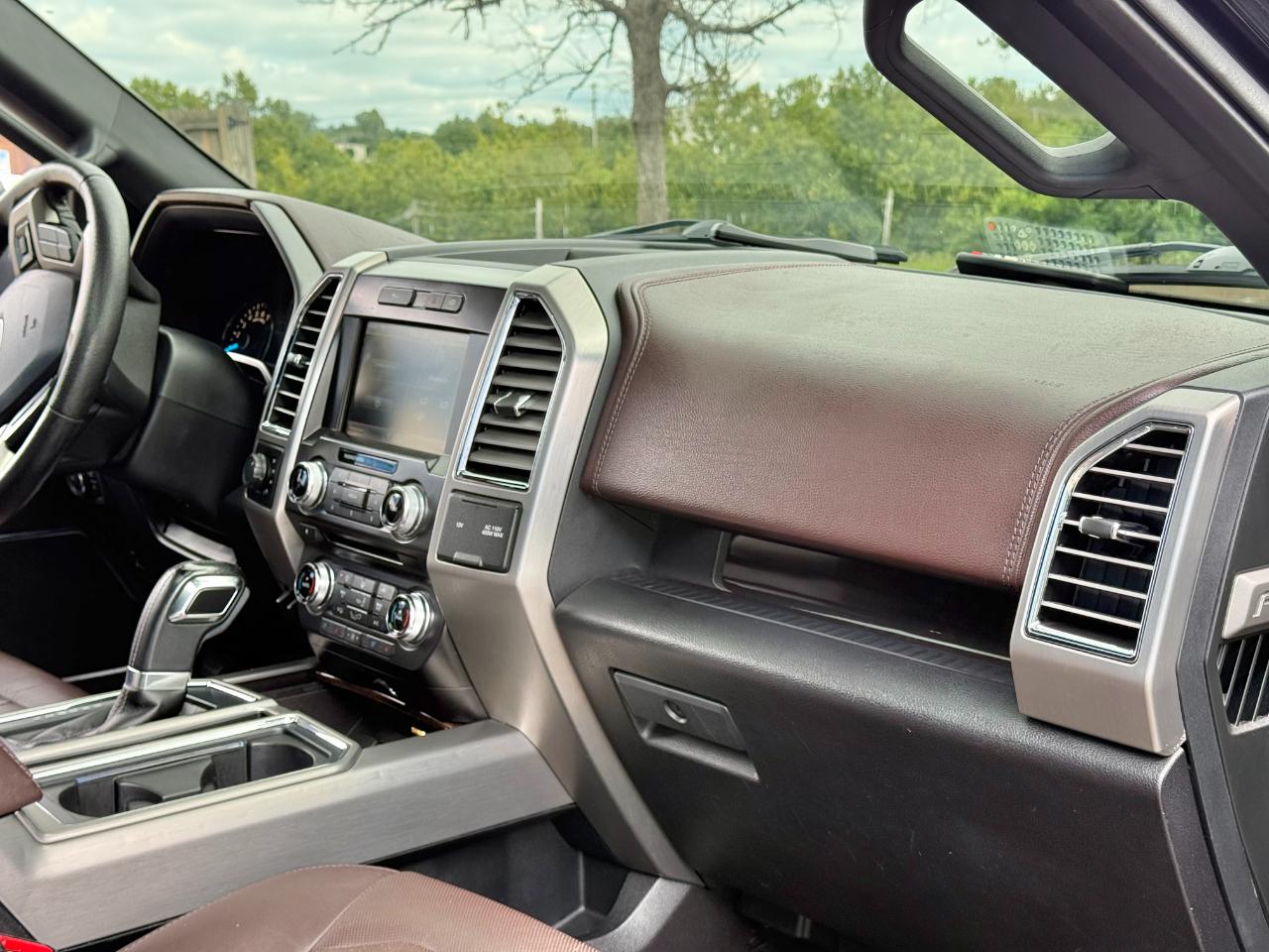 Ford F-150 4WD SuperCrew 145" King Ranch 2015