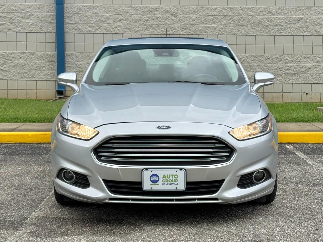 Ford Fusion 4dr Sdn SE Hybrid FWD 2015