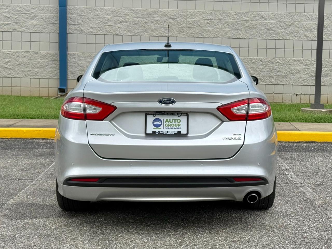 Ford Fusion 4dr Sdn SE Hybrid FWD 2015