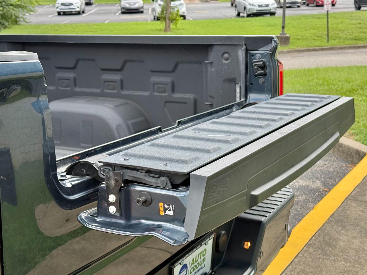 GMC Sierra 1500 4WD Crew Cab 147" Denali 2019