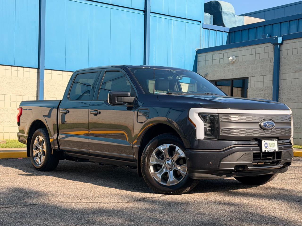 Ford F-150 Lightning LARIAT 4WD SuperCrew 5.5' Box 2022