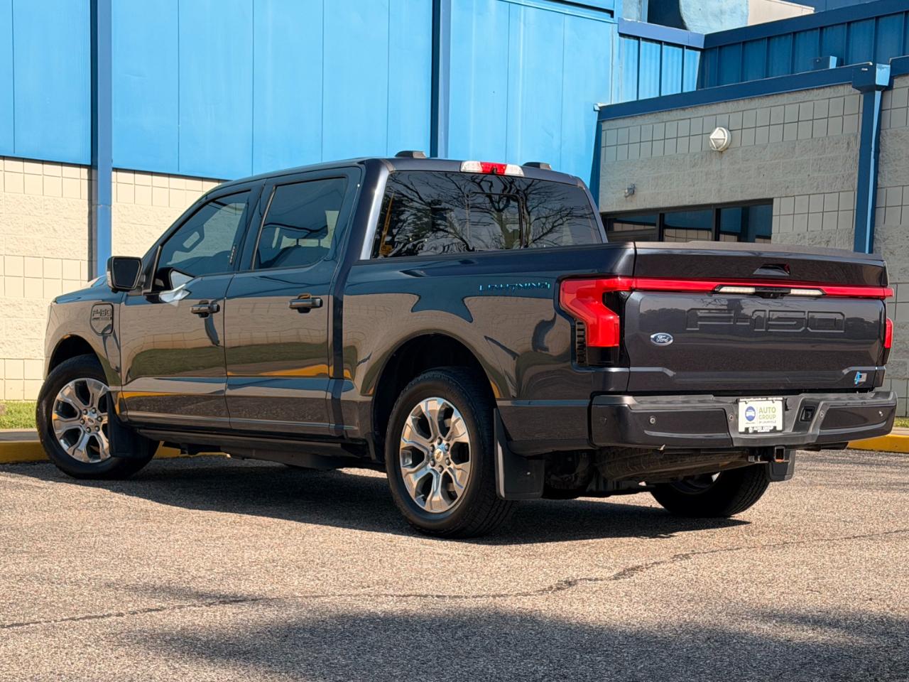 Ford F-150 Lightning LARIAT 4WD SuperCrew 5.5' Box 2022