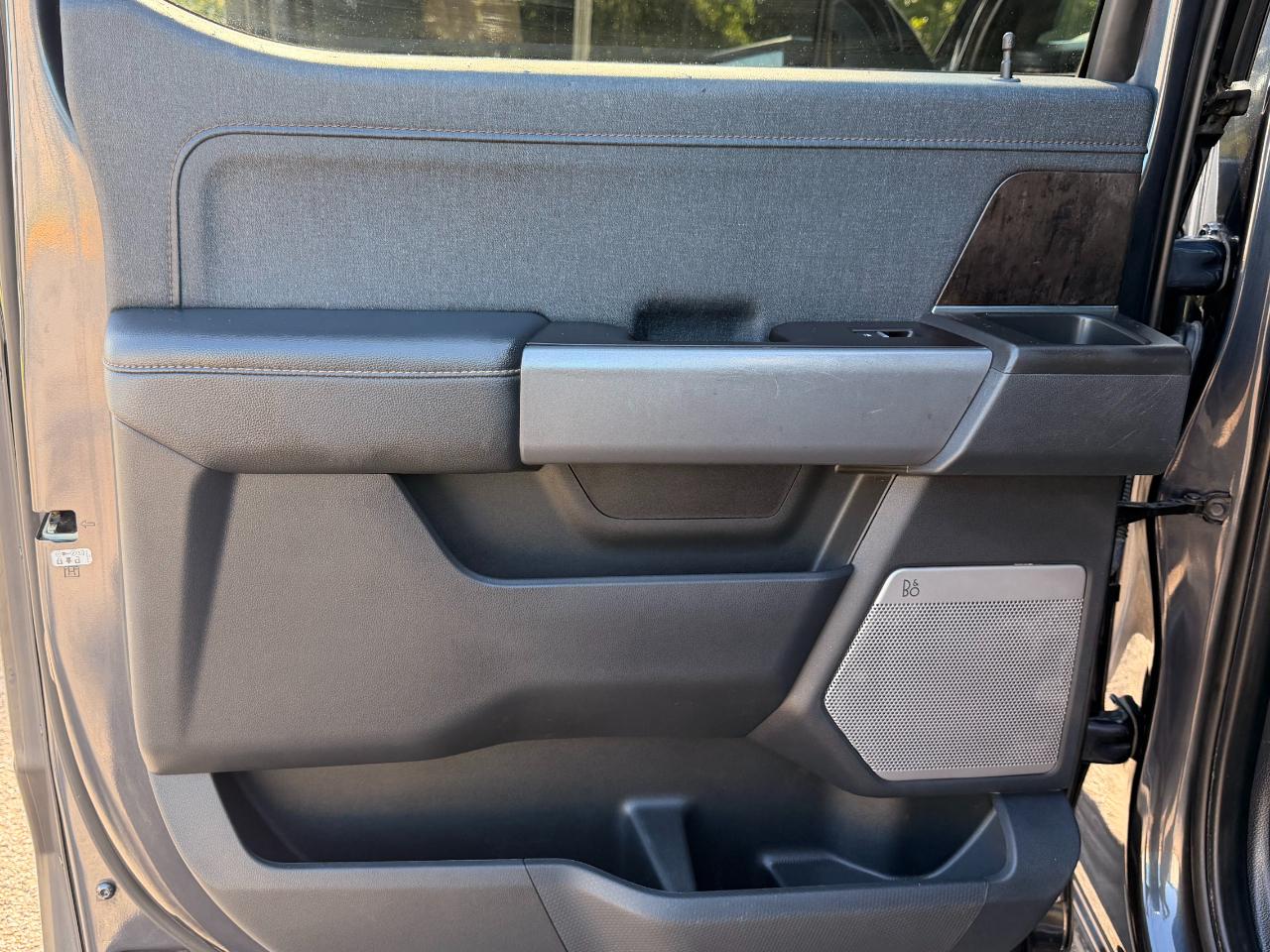 Ford F-150 Lightning LARIAT 4WD SuperCrew 5.5' Box 2022