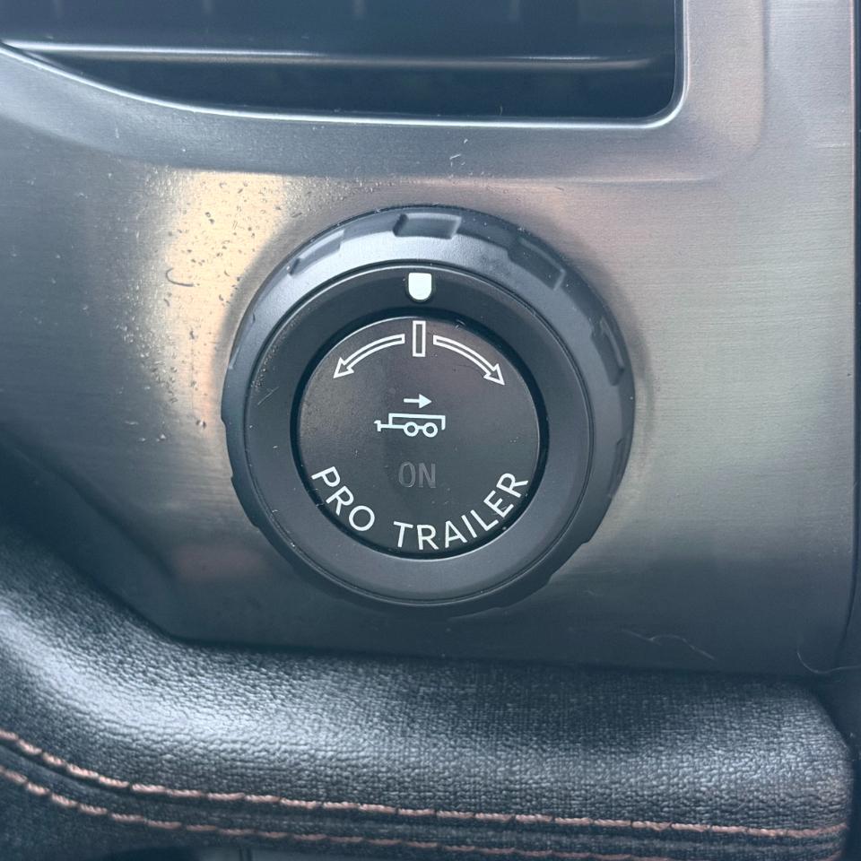 Ford F-150 Lightning LARIAT 4WD SuperCrew 5.5' Box 2022