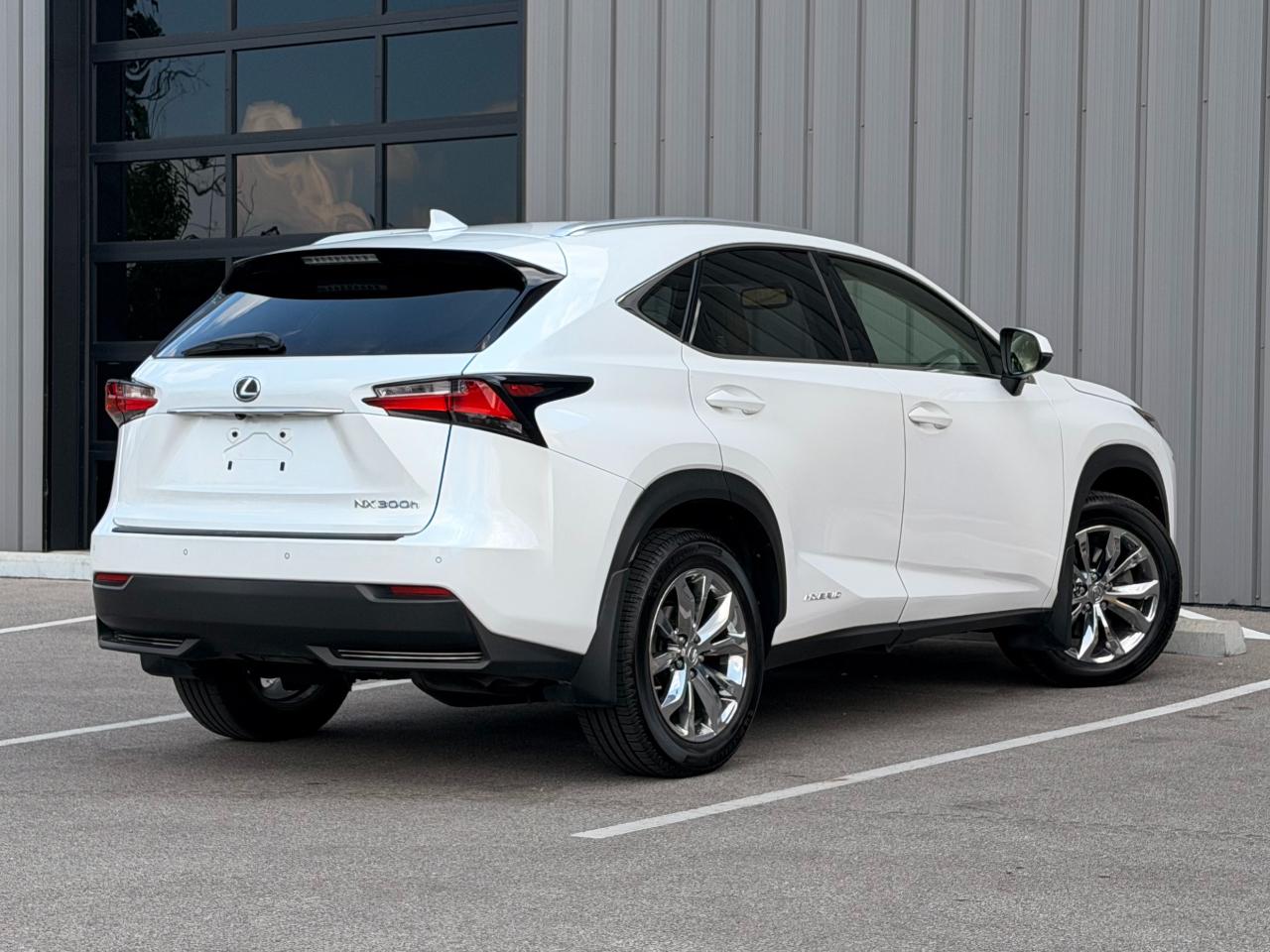 Lexus NX 300h AWD 4dr 2015