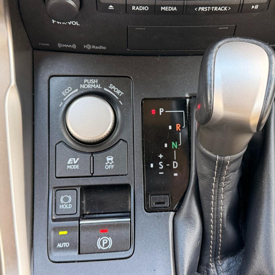 Lexus NX 300h AWD 4dr 2015