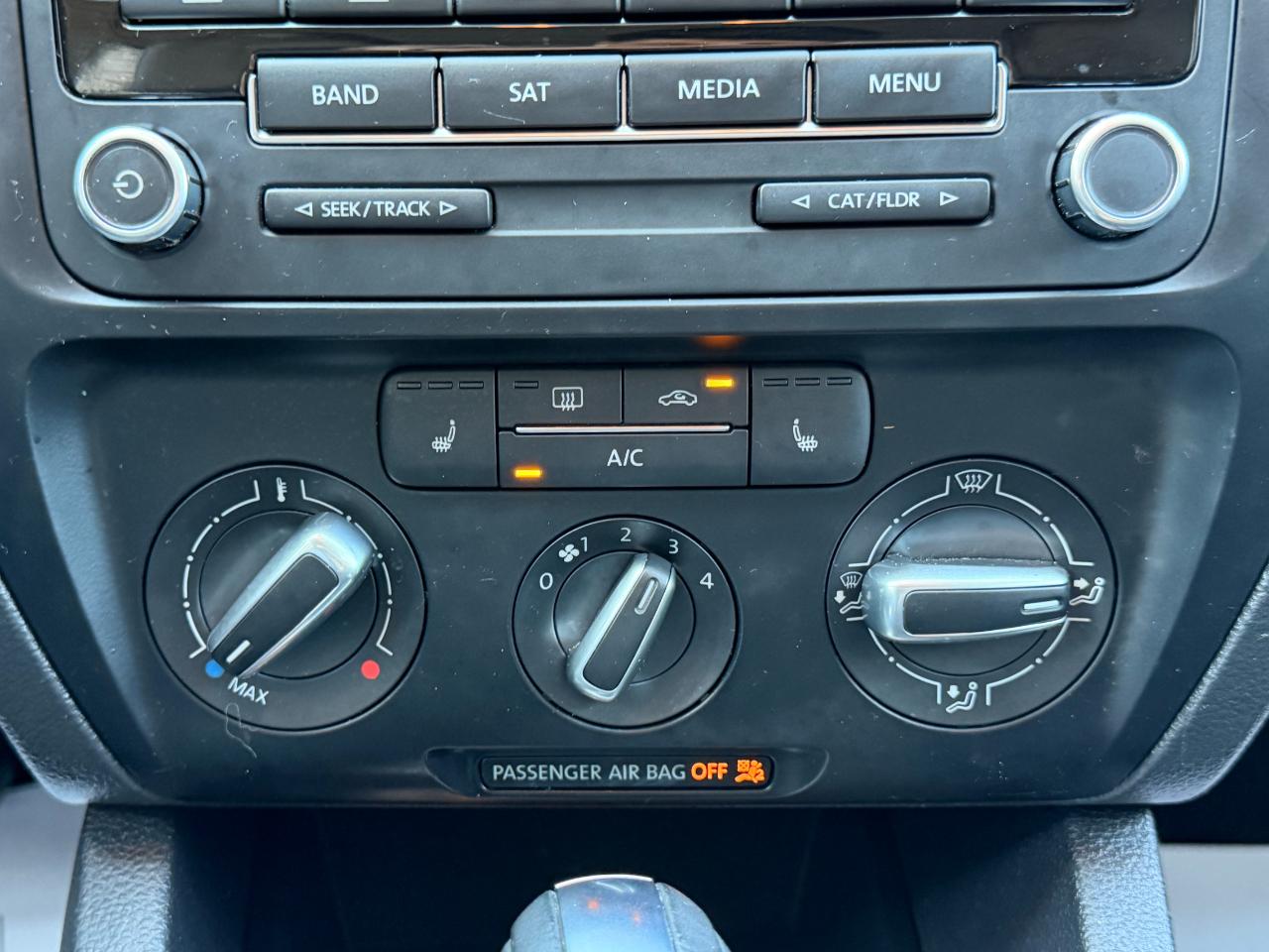 Volkswagen Jetta Sedan 4dr Auto SE PZEV 2014