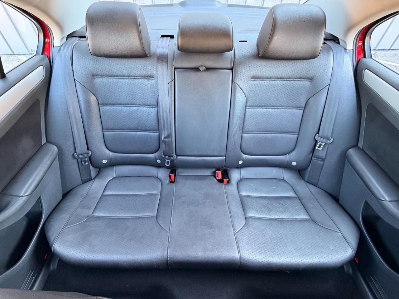 Volkswagen Jetta Sedan 4dr Auto SE PZEV 2014
