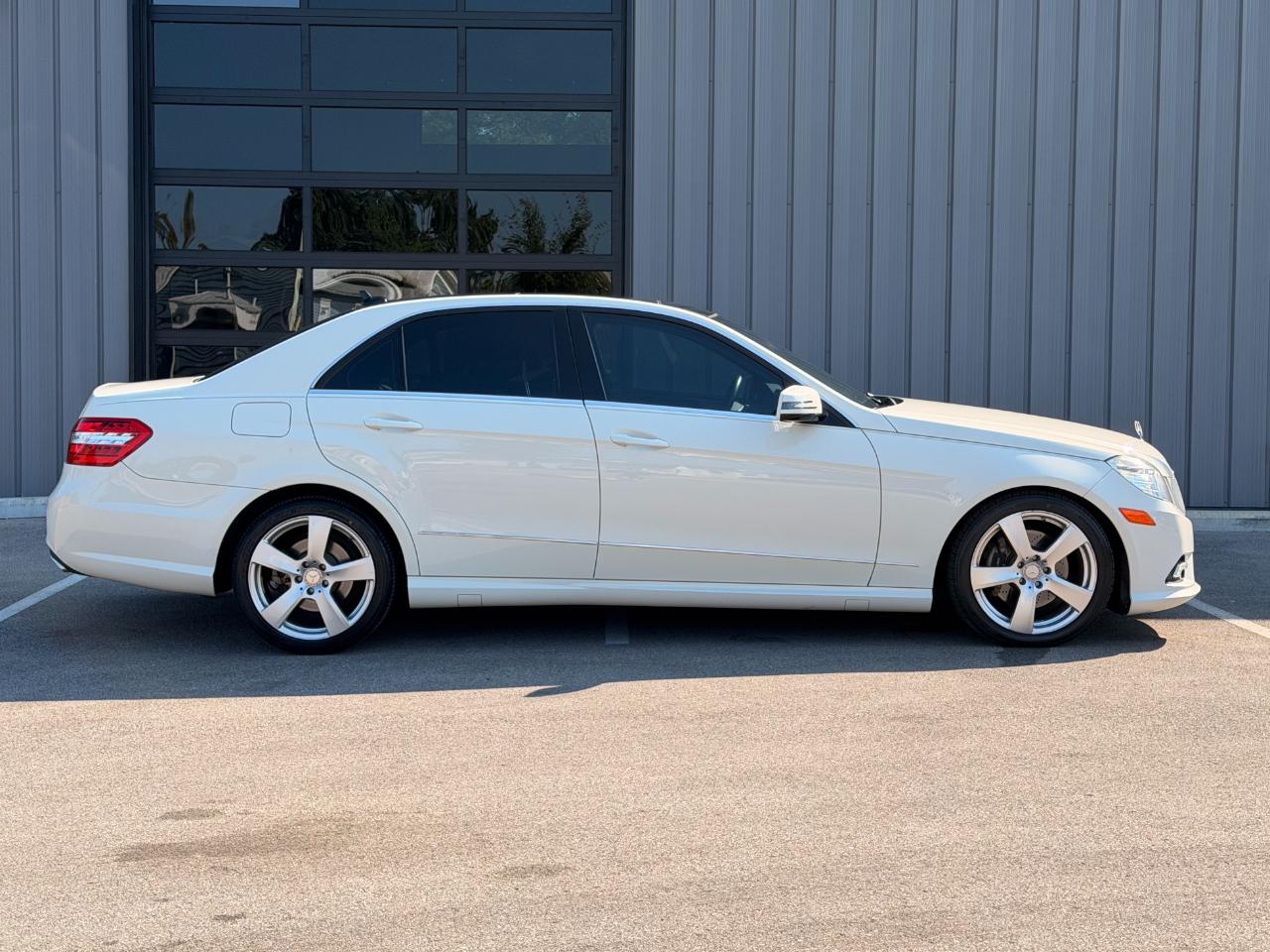 Mercedes-Benz E-Class 4dr Sdn E 350 Sport RWD 2011