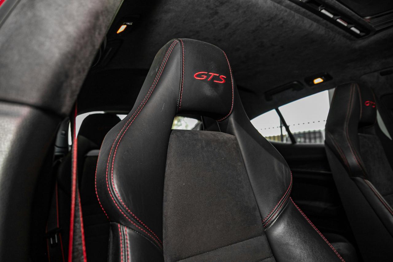 Porsche Panamera 4dr HB GTS 2016