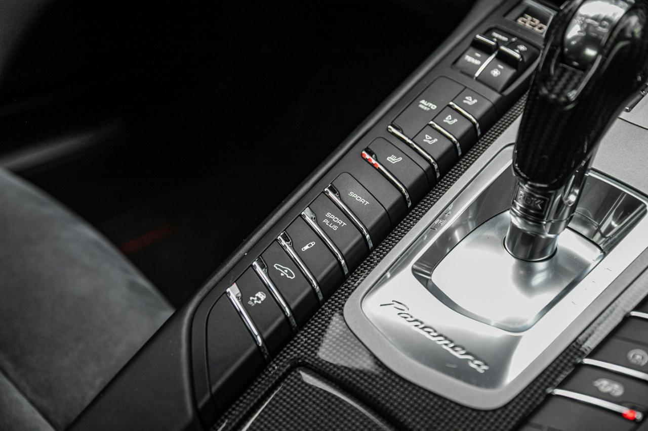 Porsche Panamera 4dr HB GTS 2016