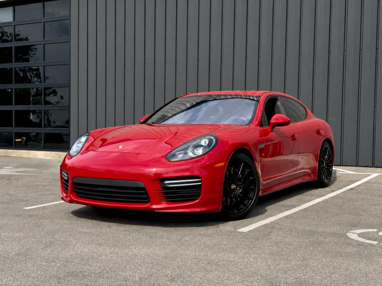 Porsche Panamera 4dr HB GTS 2016