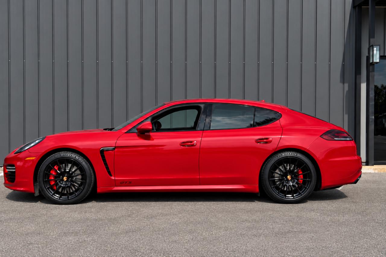 Porsche Panamera 4dr HB GTS 2016