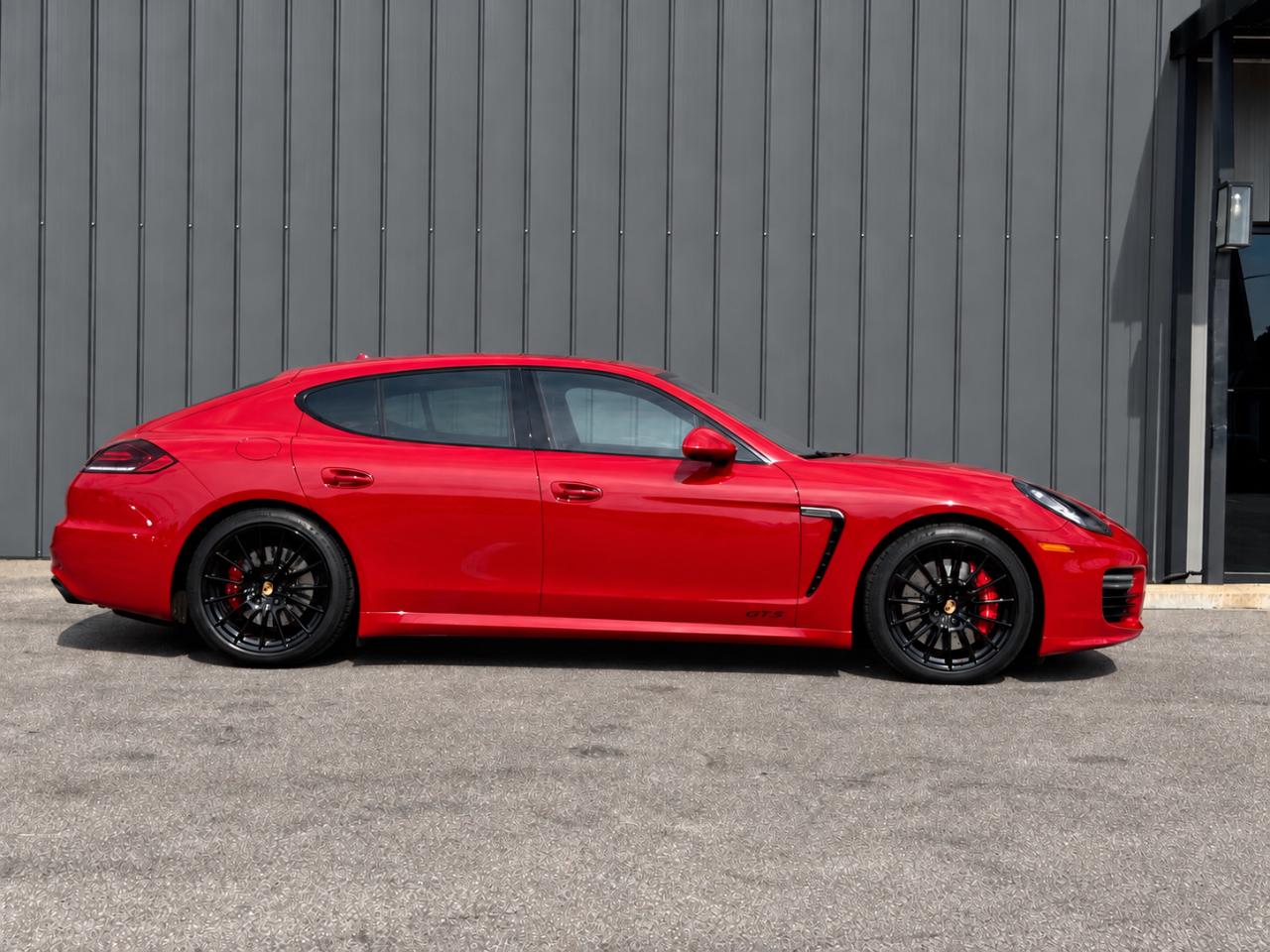 Porsche Panamera 4dr HB GTS 2016