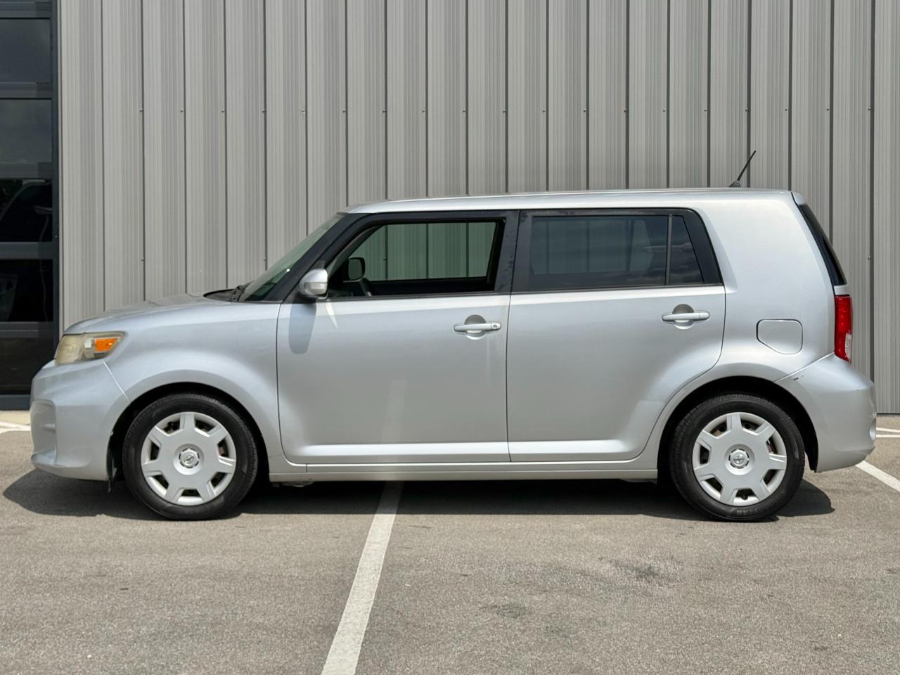 Scion xB 5dr Wgn Man (Natl) 2012
