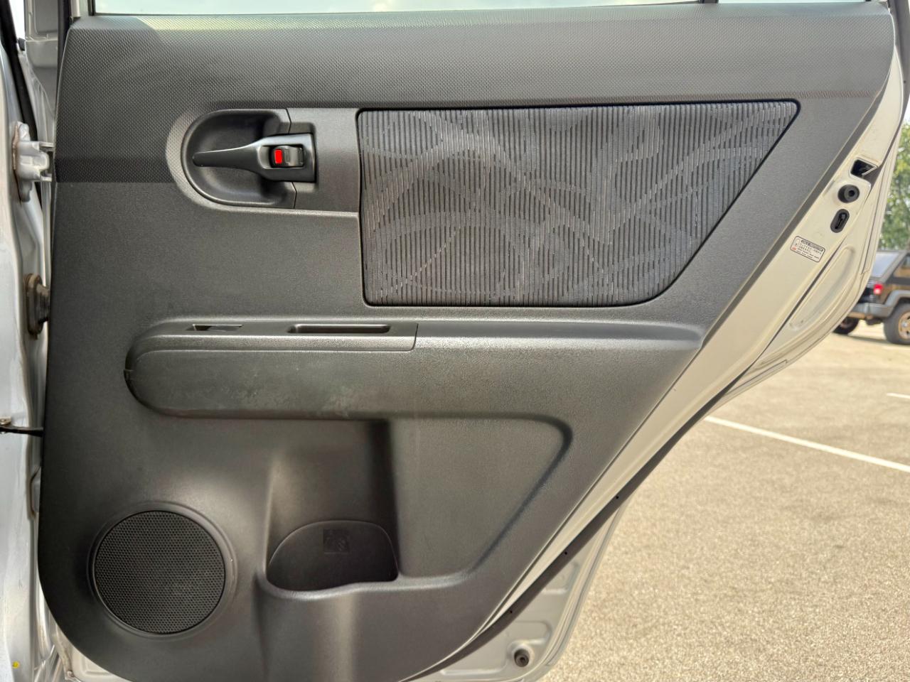 Scion xB 5dr Wgn Man (Natl) 2012